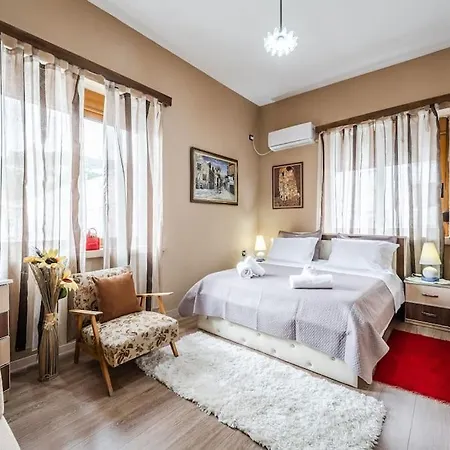 Apartment Maria's By Pikhost