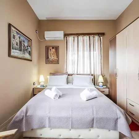 Maria's By Pikhost Αργυρόκαστρο